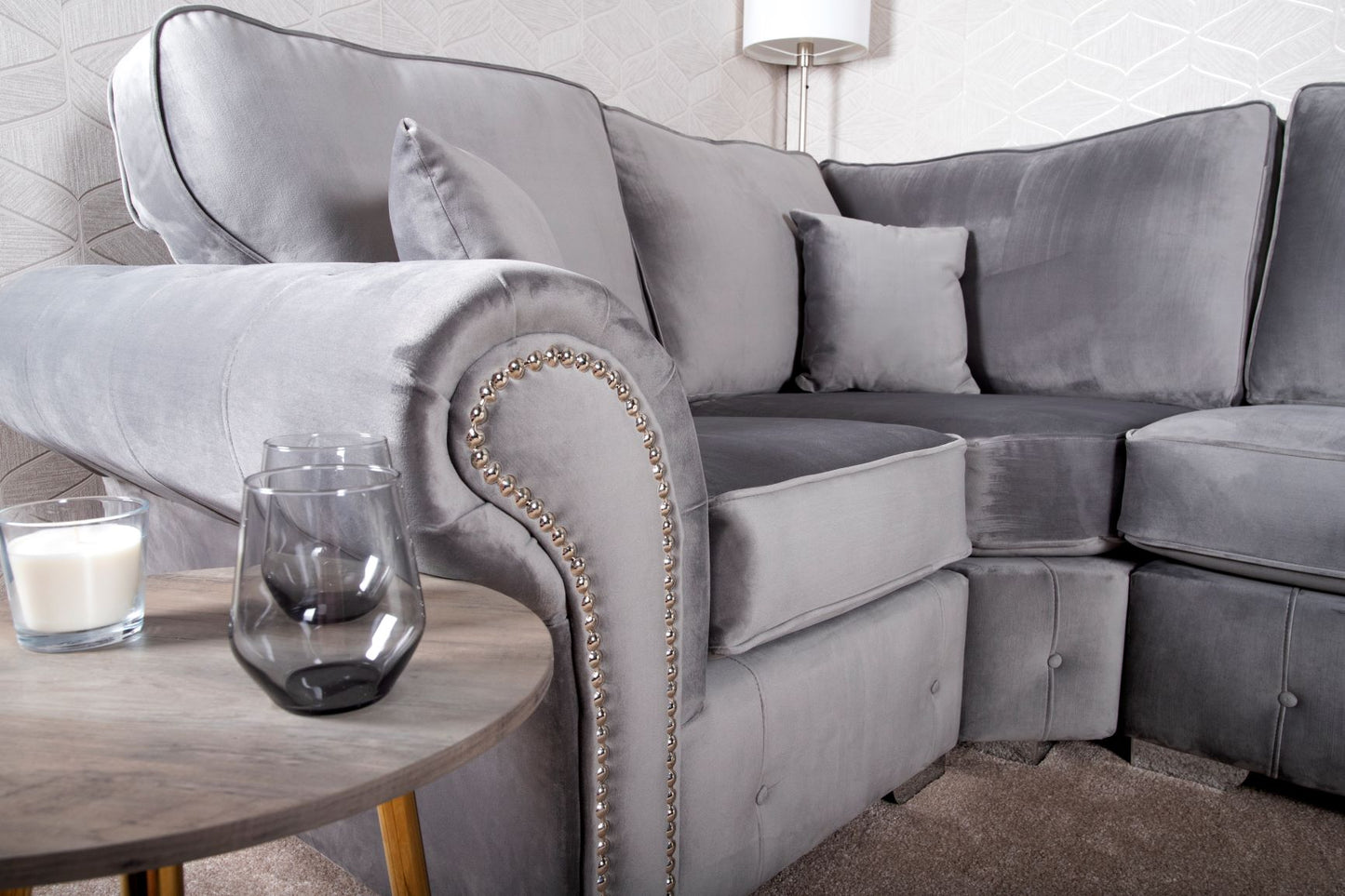 Oakland 1C2 Corner Sofa in Plush Grey